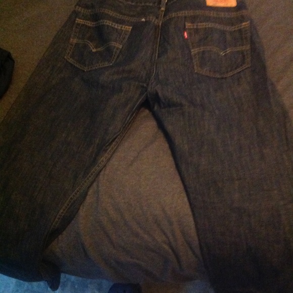 Men’s Levis 569 Loose Straight Jeans - Picture 2 of 4